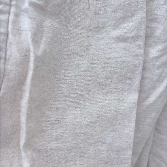 Beige Linen Shorts - Picture 4 of 4